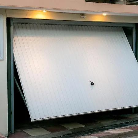 וילה Vier Luxury House סרס