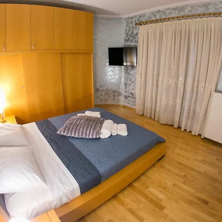 Villa Vier Luxury House *