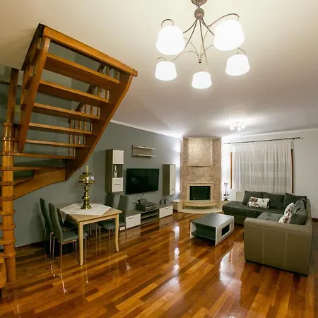 Villa Vier Luxury House *