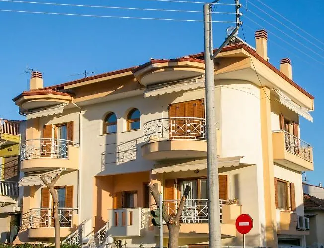 Vier Luxury House Serres