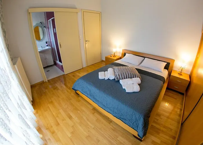 Willa Vier Luxury House Seres