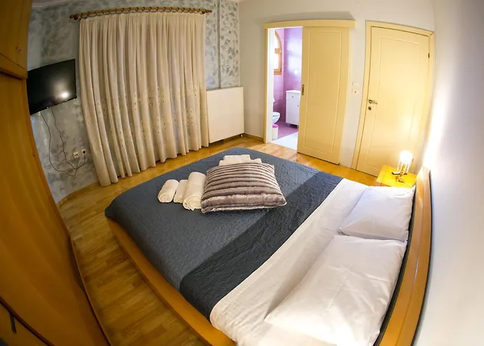 Vier Luxury House * Serres